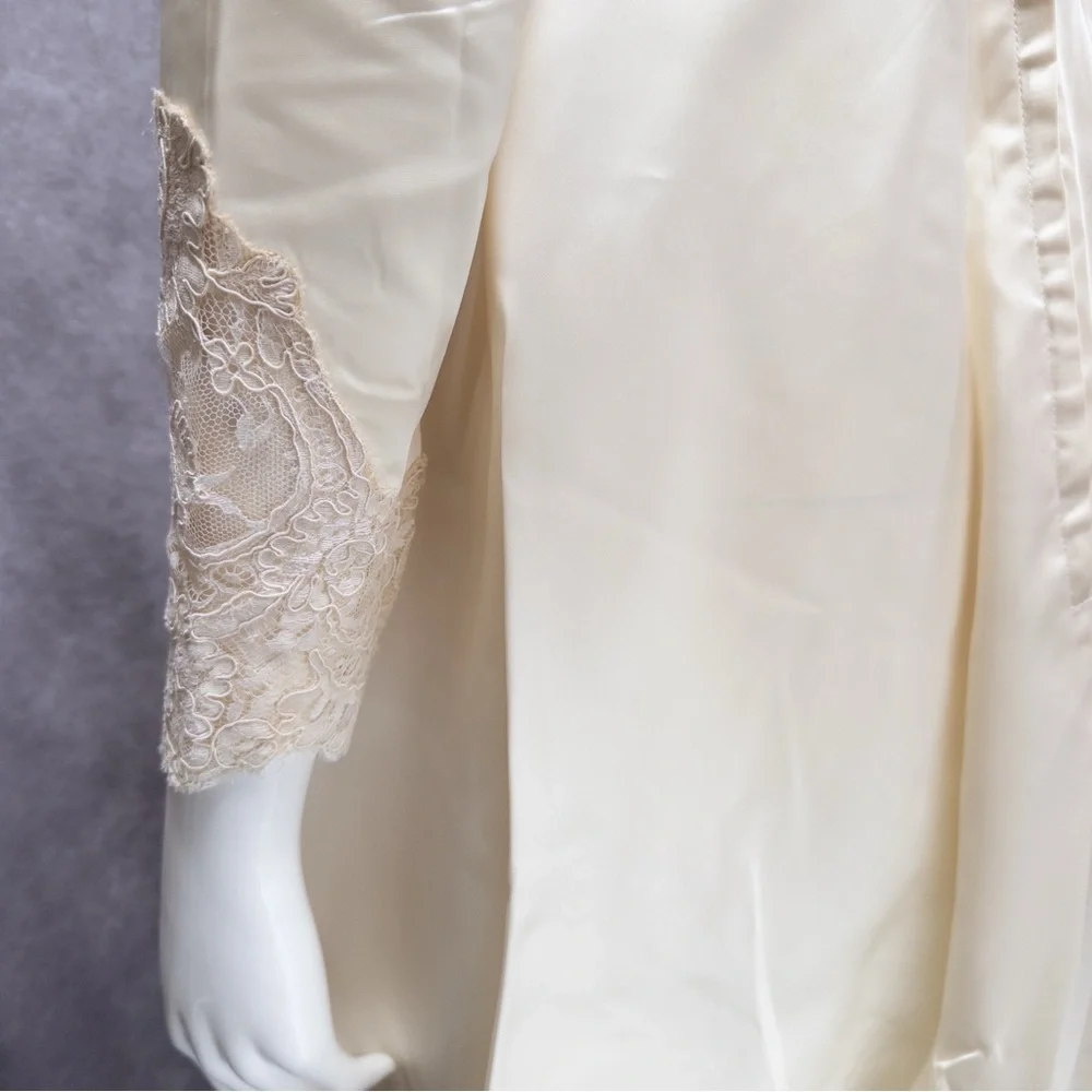 70s Wedding Dress in‎ Champagne with Empire Waist, ~25” and Lace Veil Headpiece